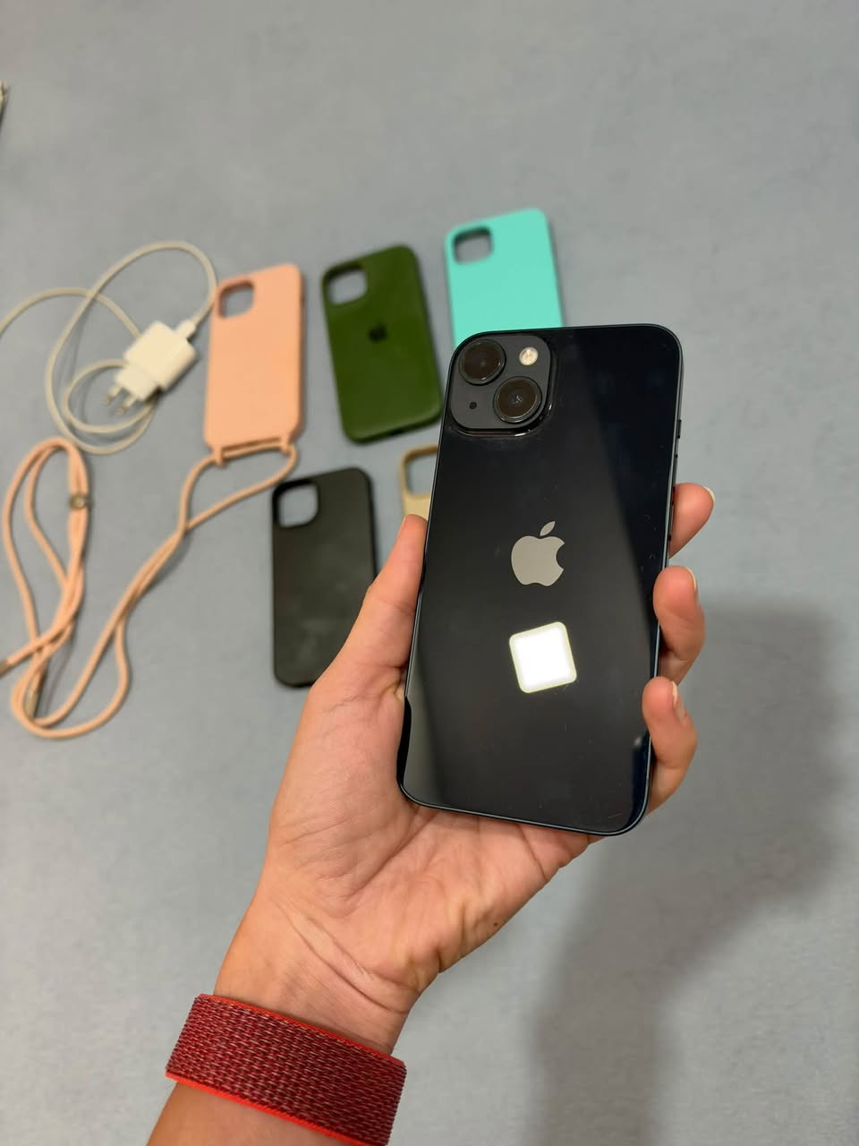 Satılık iPhone 14 açilmamış ve hasarsız, — 750₾