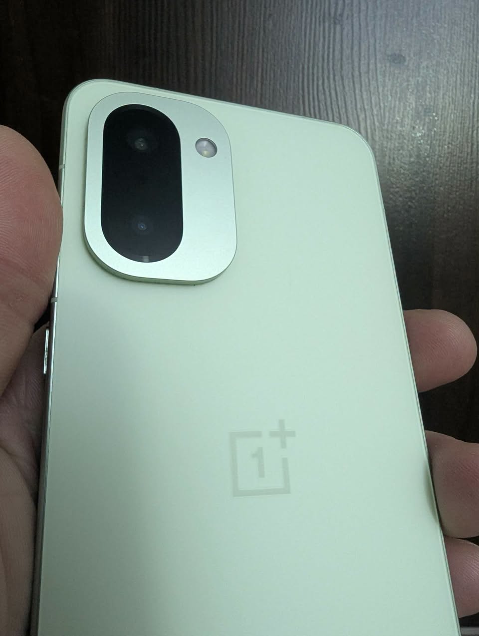 იყიდება ან იცვლება oneplus 15R ,