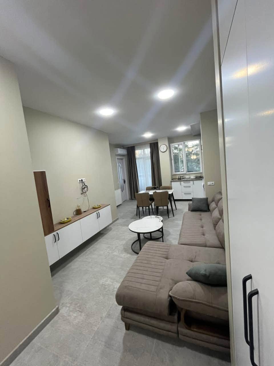 Сдаётся квартира, Батуми — $700