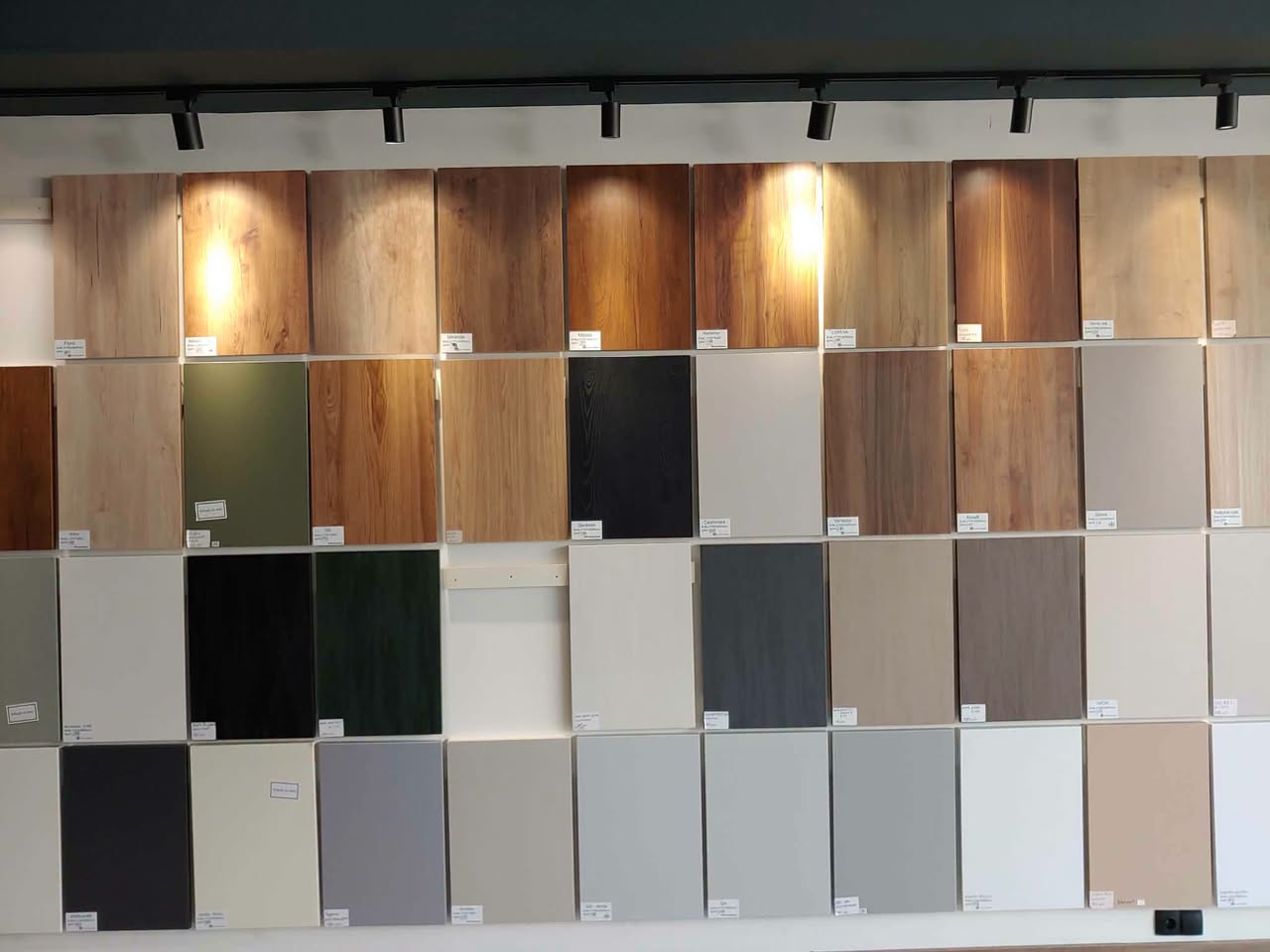 Çox sürətli,, 300 lari-dən kvadrat metrə çox aşağı qiymətlər