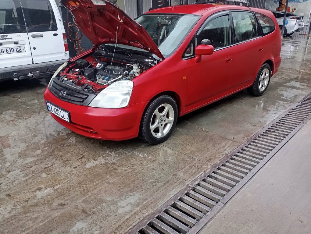 Acil satılık veya 2002 otomatik ile değişim yapıyor.