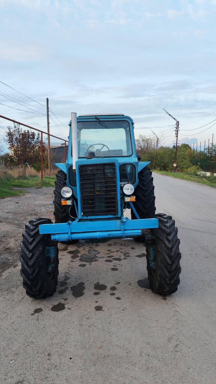 For sale is in ideal condition, four-wheel drive