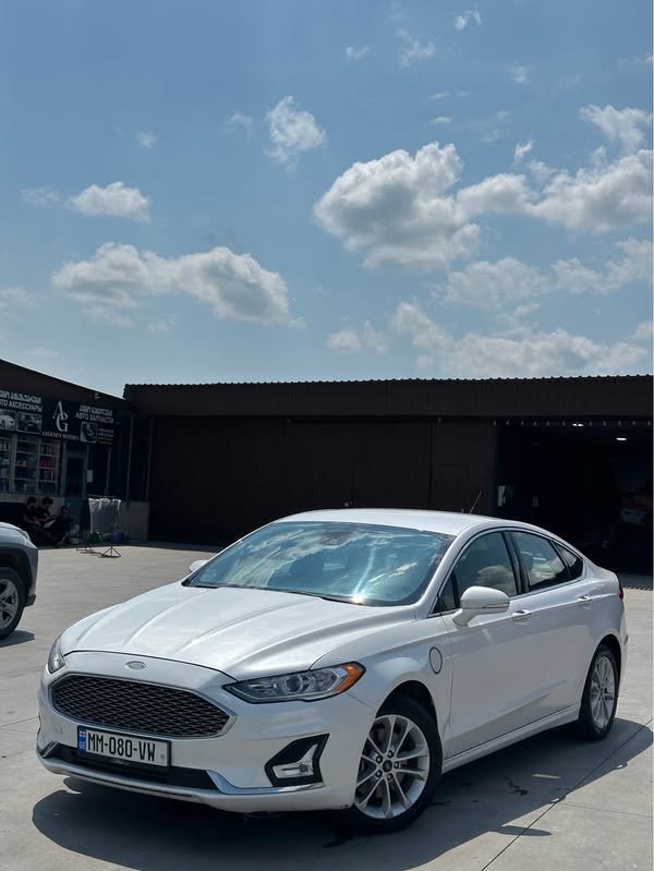 Ford Fusion 2019