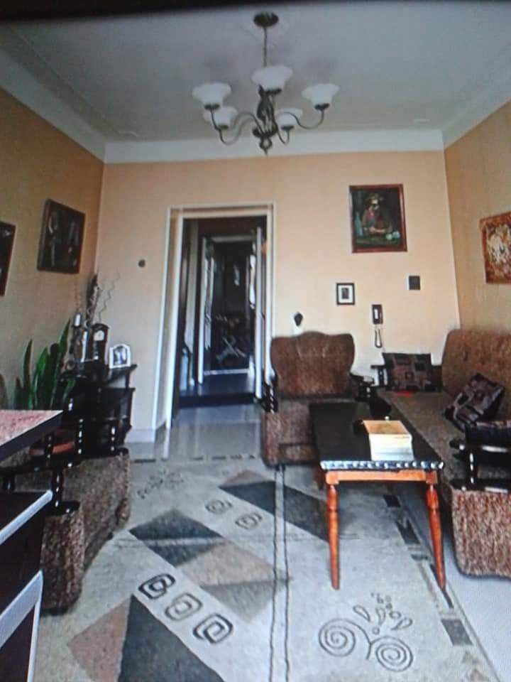 I sell a 2-room apartment on the street for 400,000֏