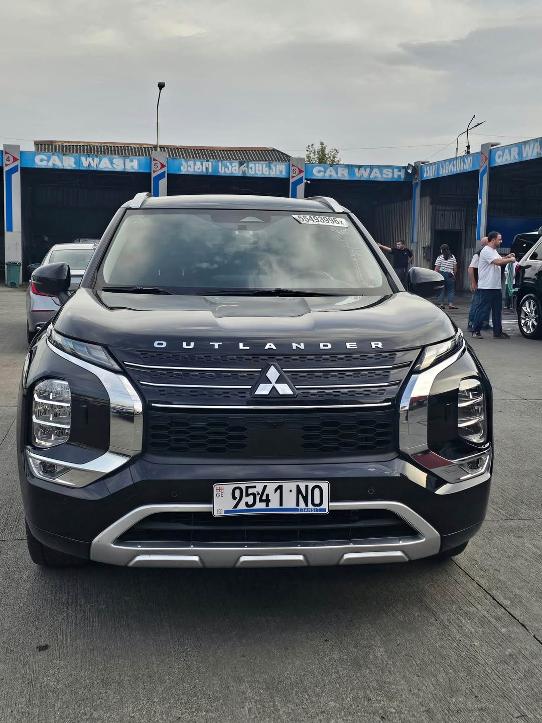 Mitsubishi Outlander 2023 — 20,500$