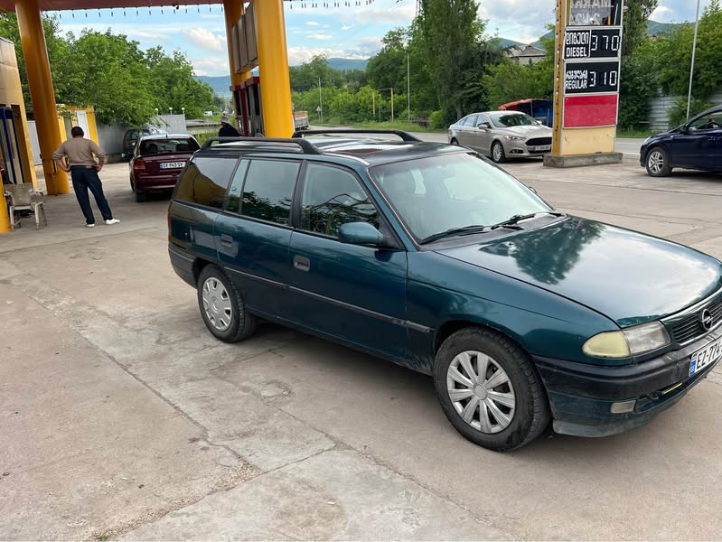Opel 1995