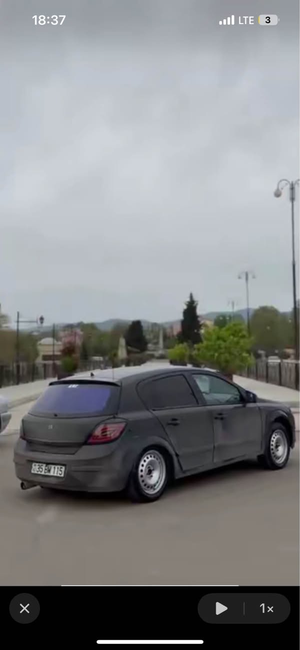 Avtomobil 2005