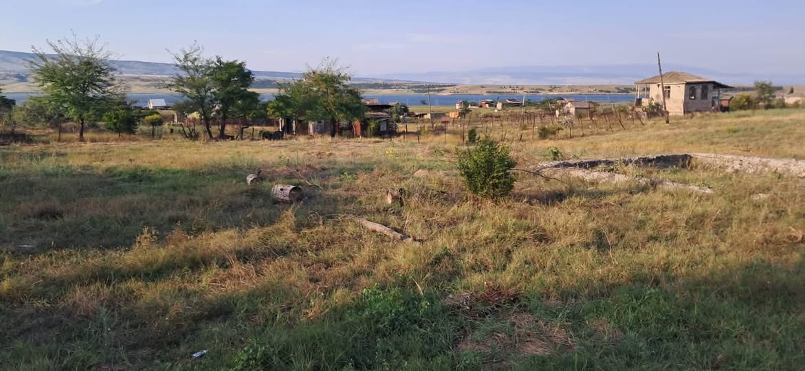 🌿 იყიდება მიწის ნაკვეთი სოფელ კუმისში — 12,000$