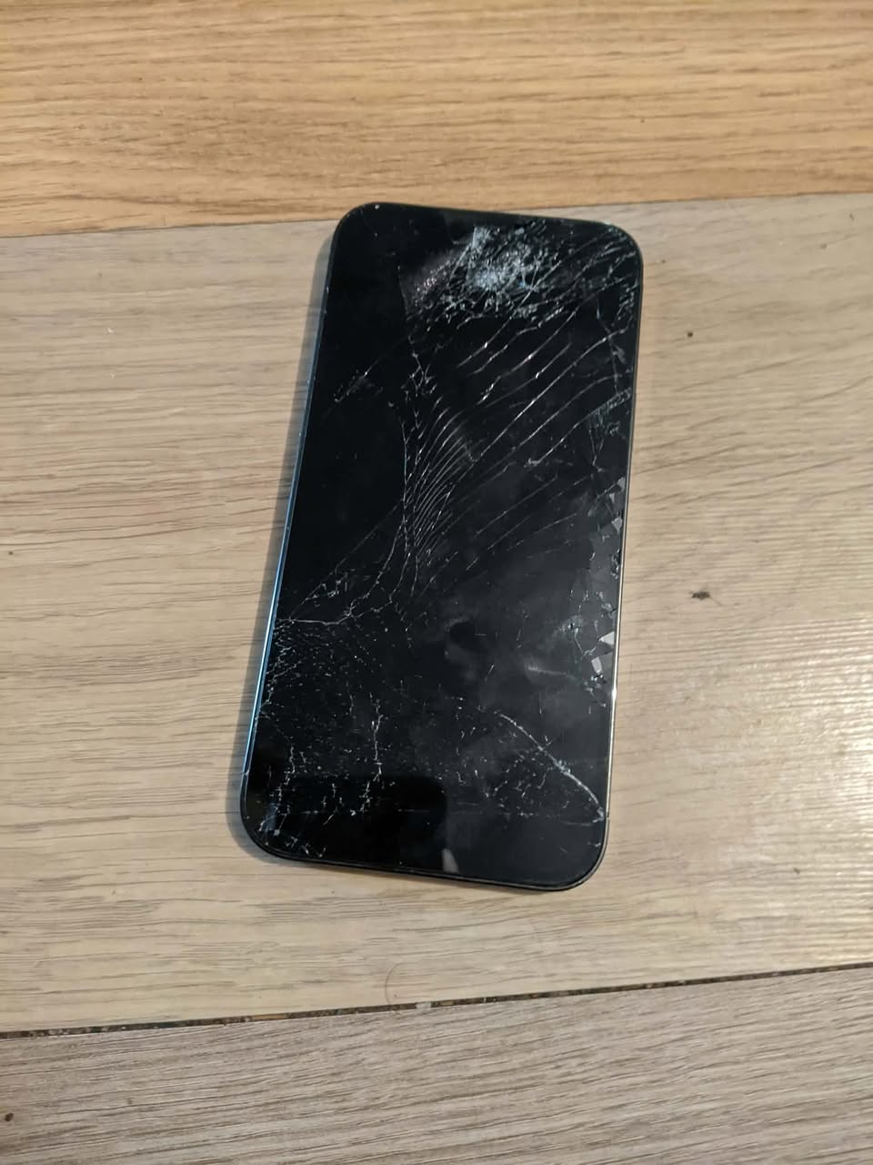 Продается iPhone 12 Pro Max по частям