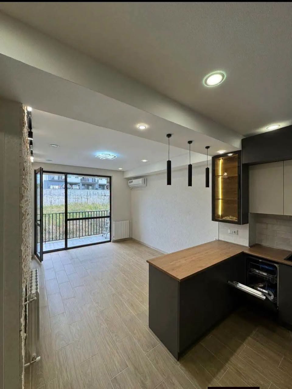 2 otaqlı mənzil satılır, Tbilisi — $82,000