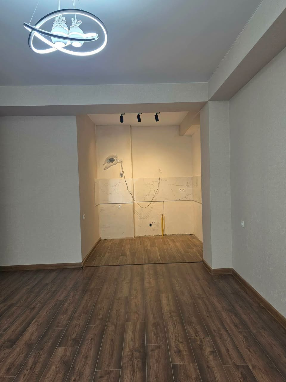 იყიდება ბინა, თბილისი — $82,000