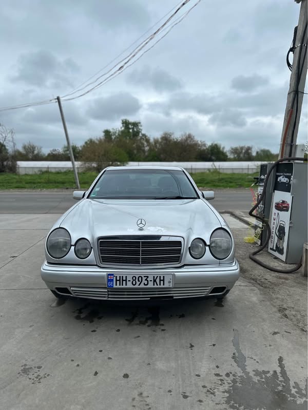 Avtomobil 1998 — 2,200$