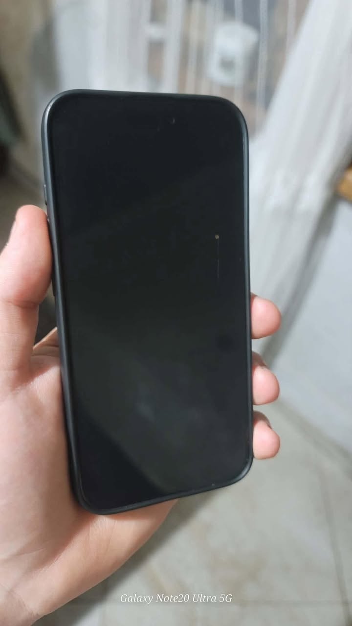ლოკაცია ბათუმი iPhone 15 pro 128GB