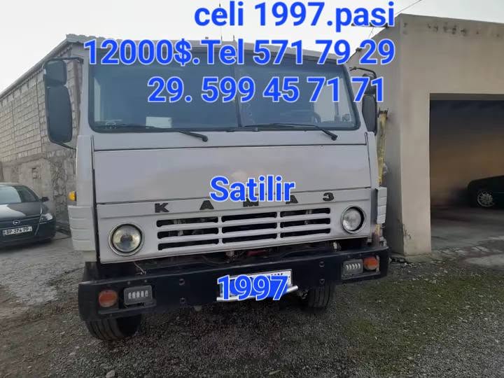 Avtomobil
