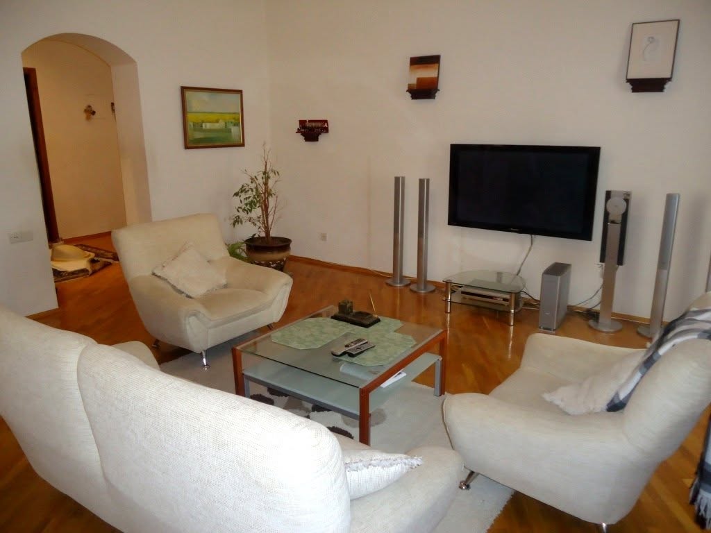 5-room apartment on Samad Vurgun street — 1,500₼