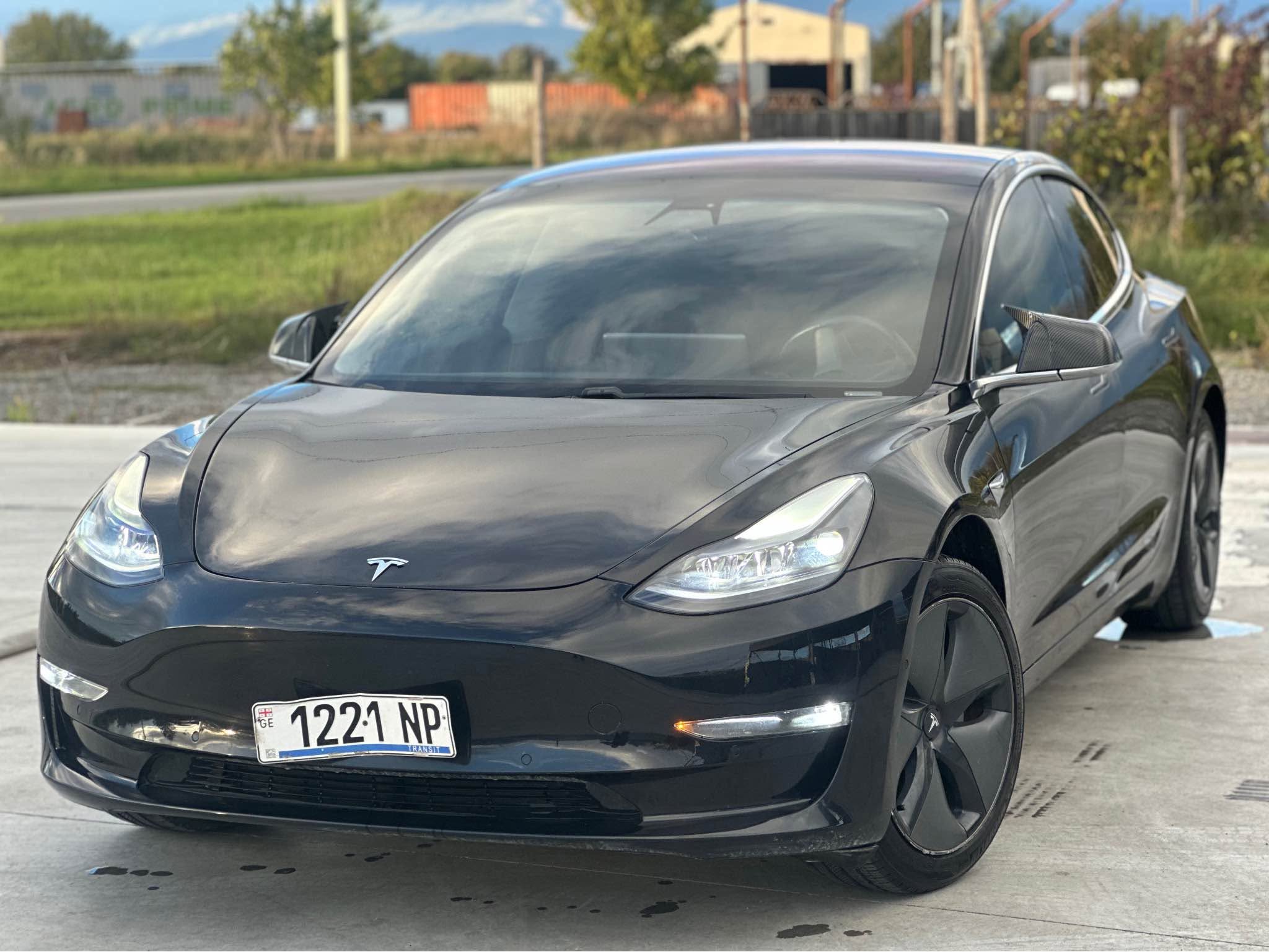 Tesla Model 3 2018