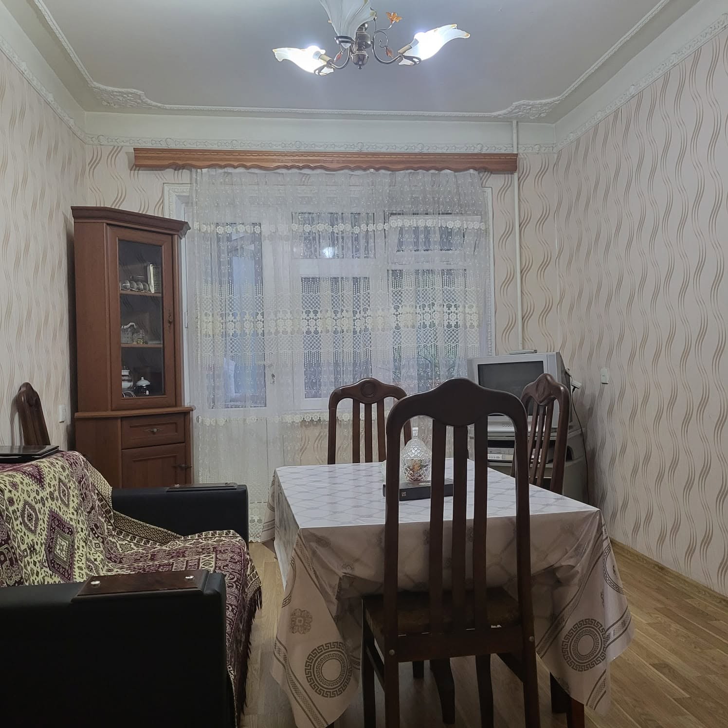 Квартира — 180 000 манатов