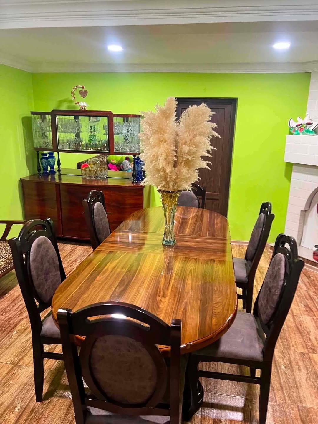 Table for sale with 6 chairs you can buy the table