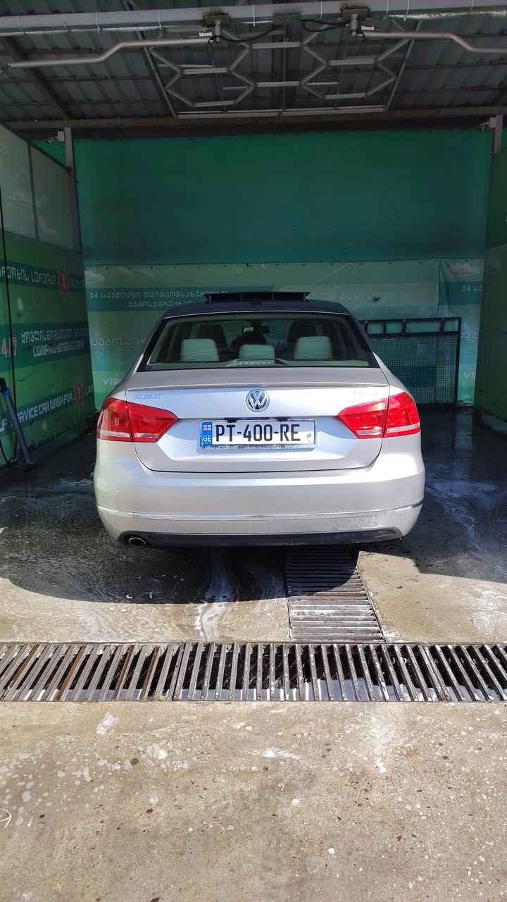 იყიდება 2013 წლიანი პასატი 2.0 ეკონომიური — 4,300$