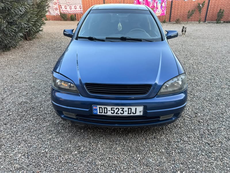 Avtomobil 2003