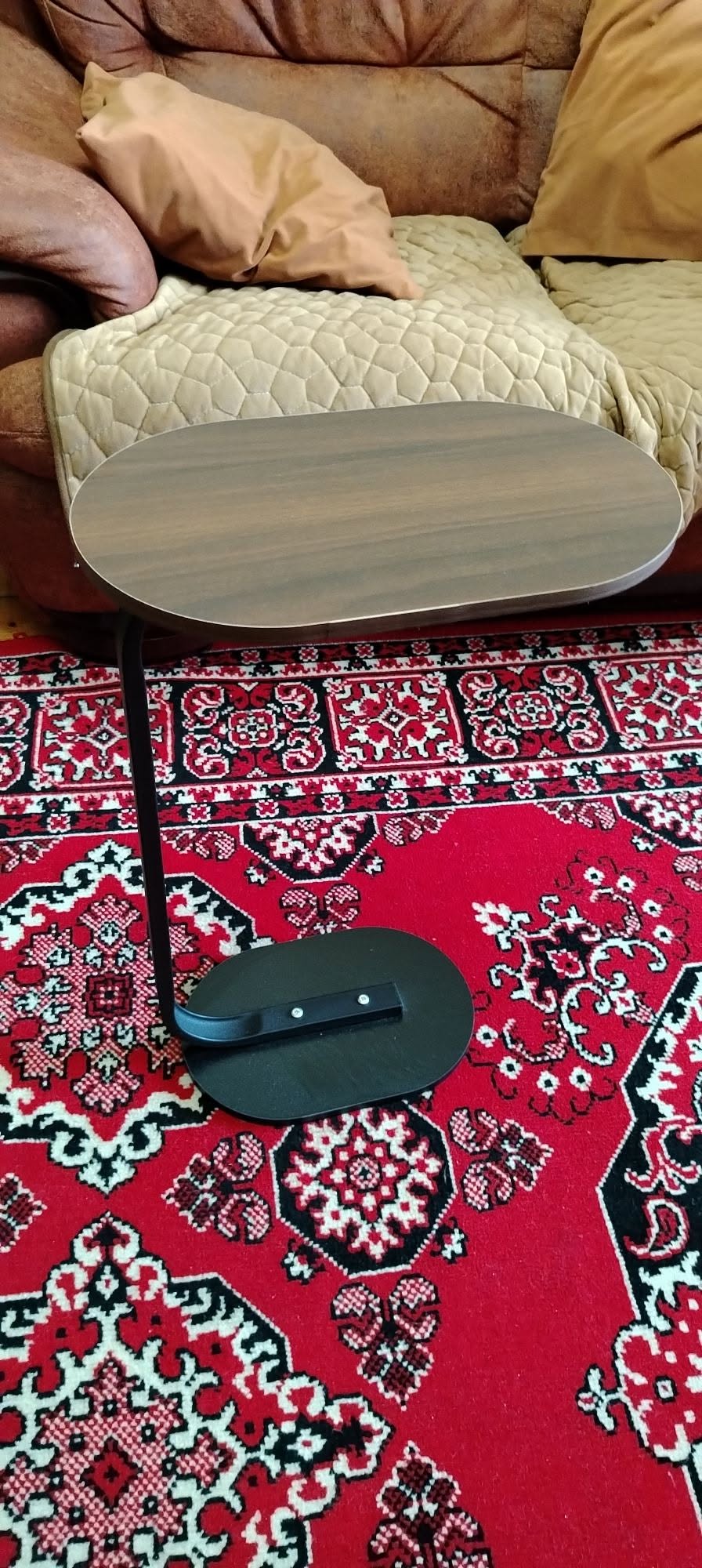 Small table for sale in Kutaisi. 30 lari