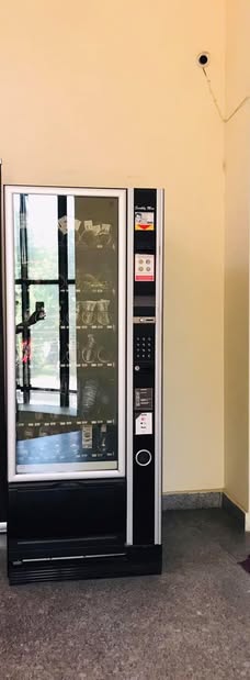 Vending machine, good condition