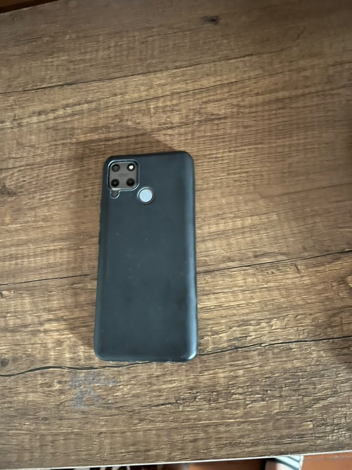 Продаётся realme c25y без экрана
