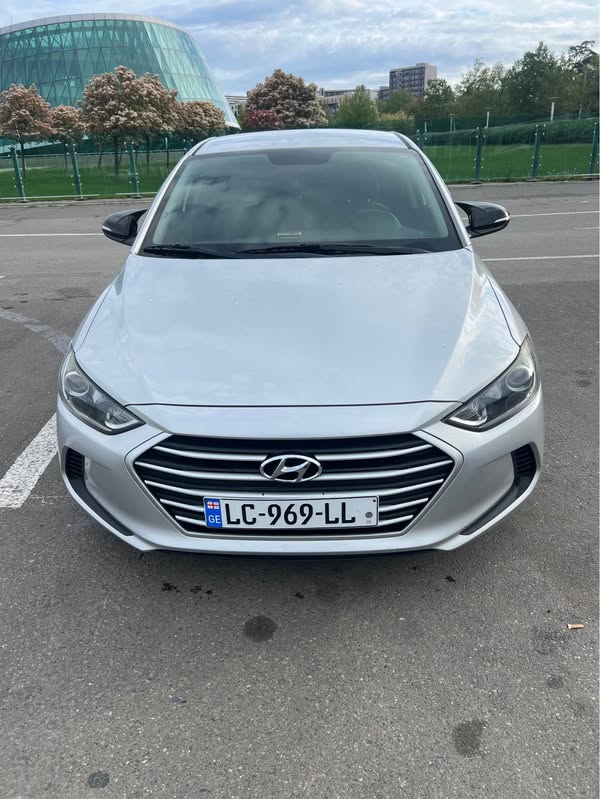 Avtomobil 2016 — 6,200$