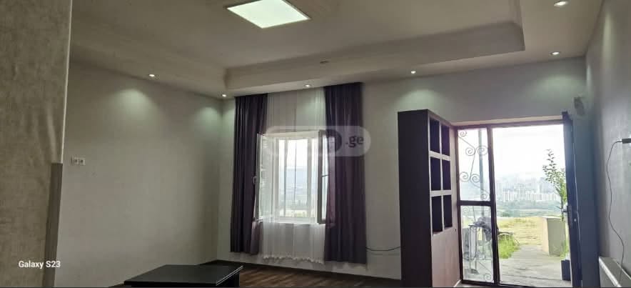 იყიდება 3-ოთახიანი ბინა, თბილისი — $77,000
