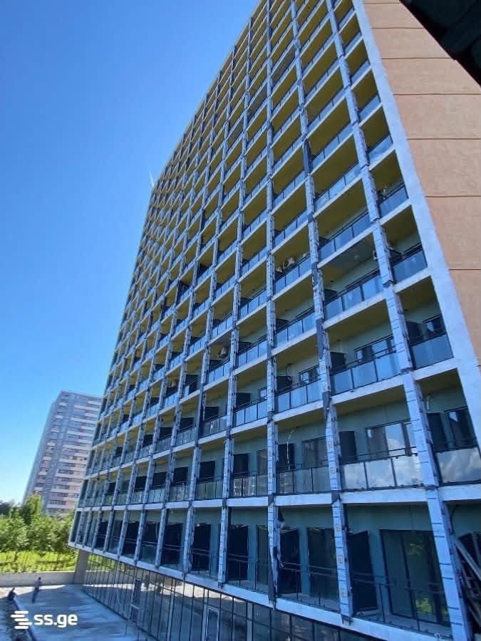 ფასი: 38000$. ბათუმში ახალ ბულვარში ზღვიდან