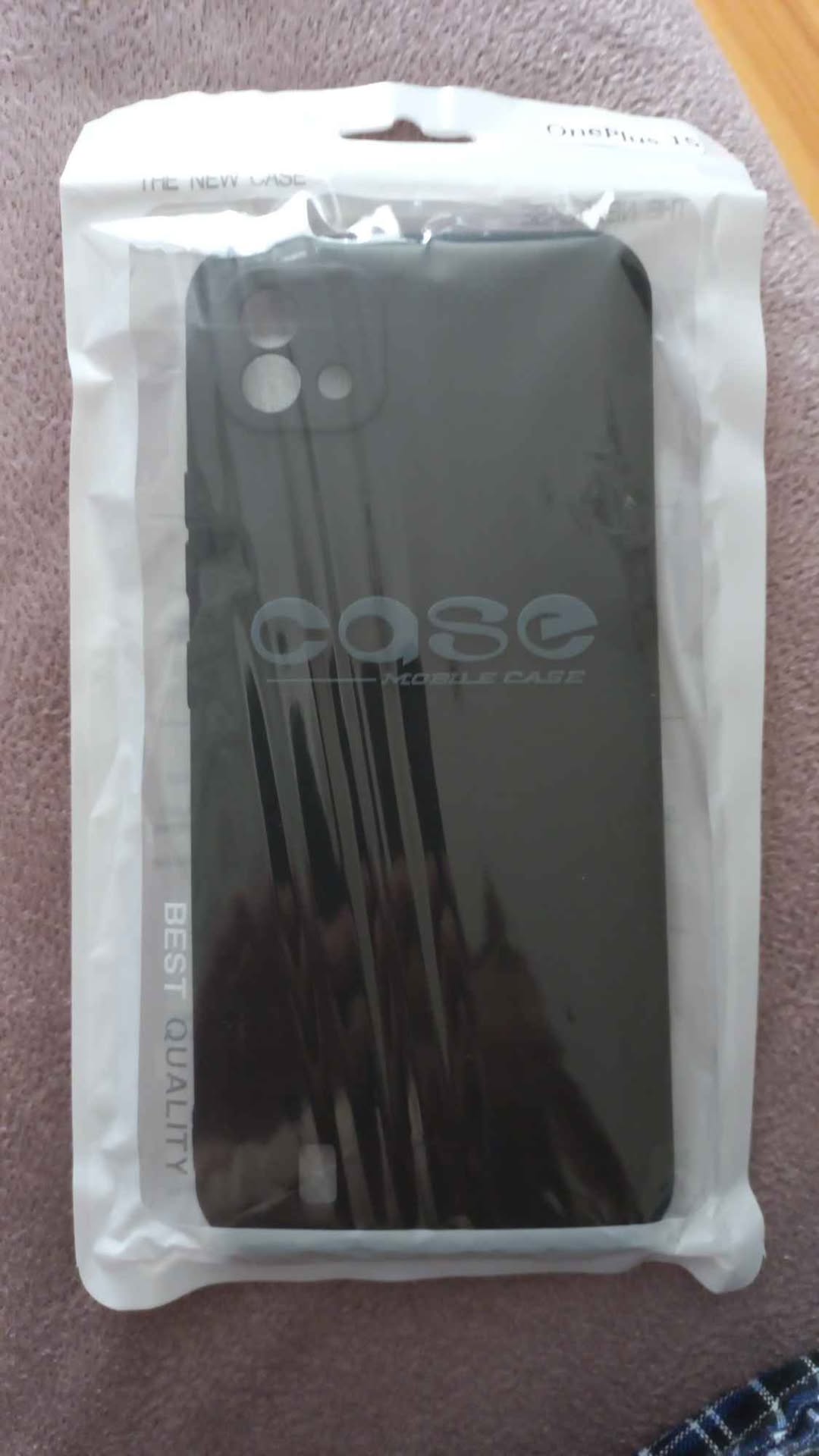 A 2021 phone costs 5₼.