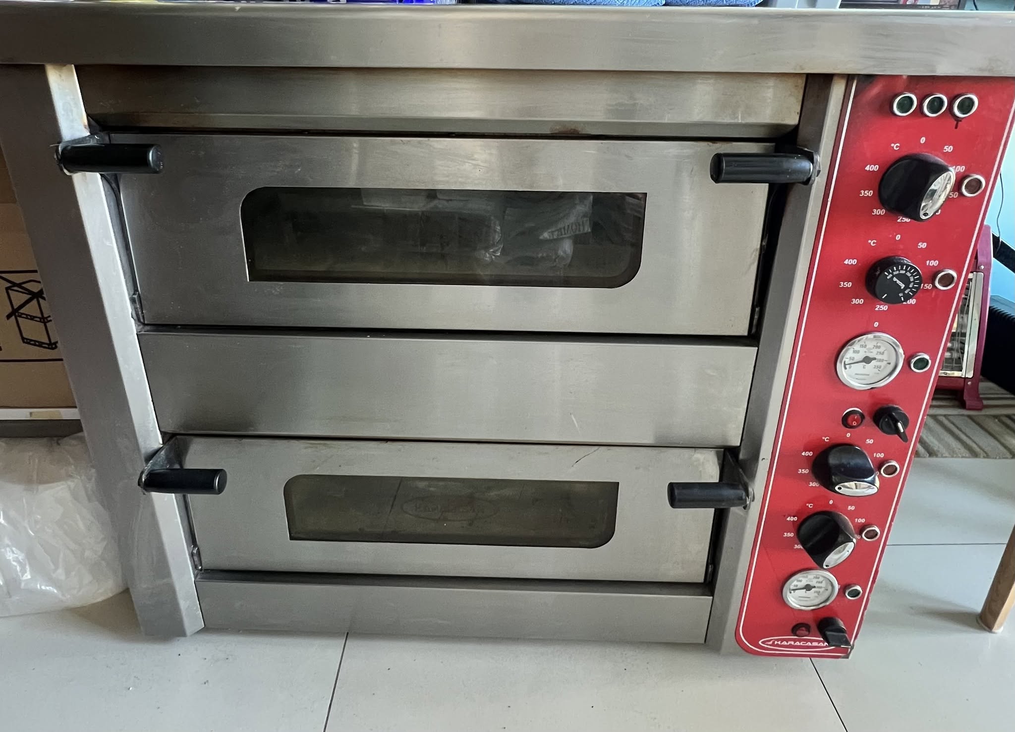 Satılır pitsanın səndvici duxan professional duxan 2 — 1,000₾