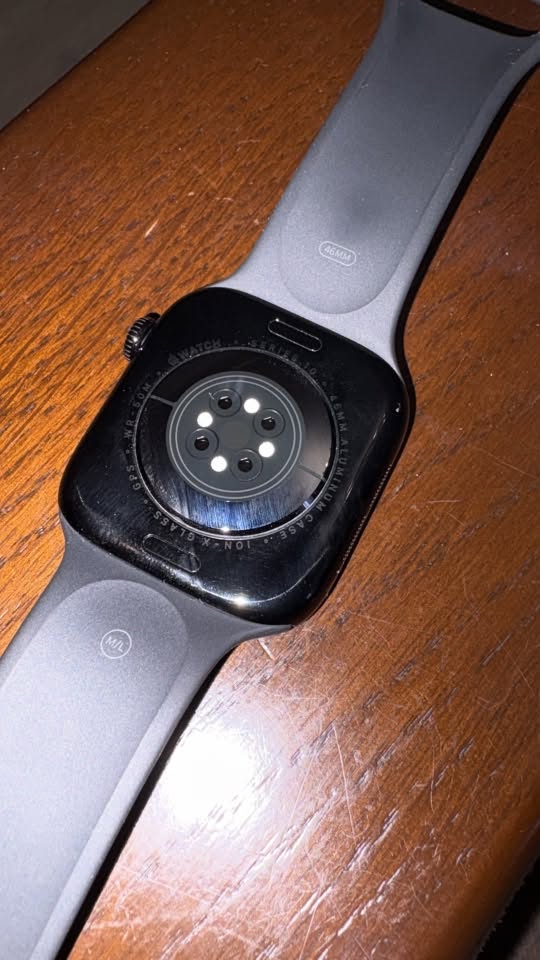 Apple Watch Series 10 46 мм, 96%