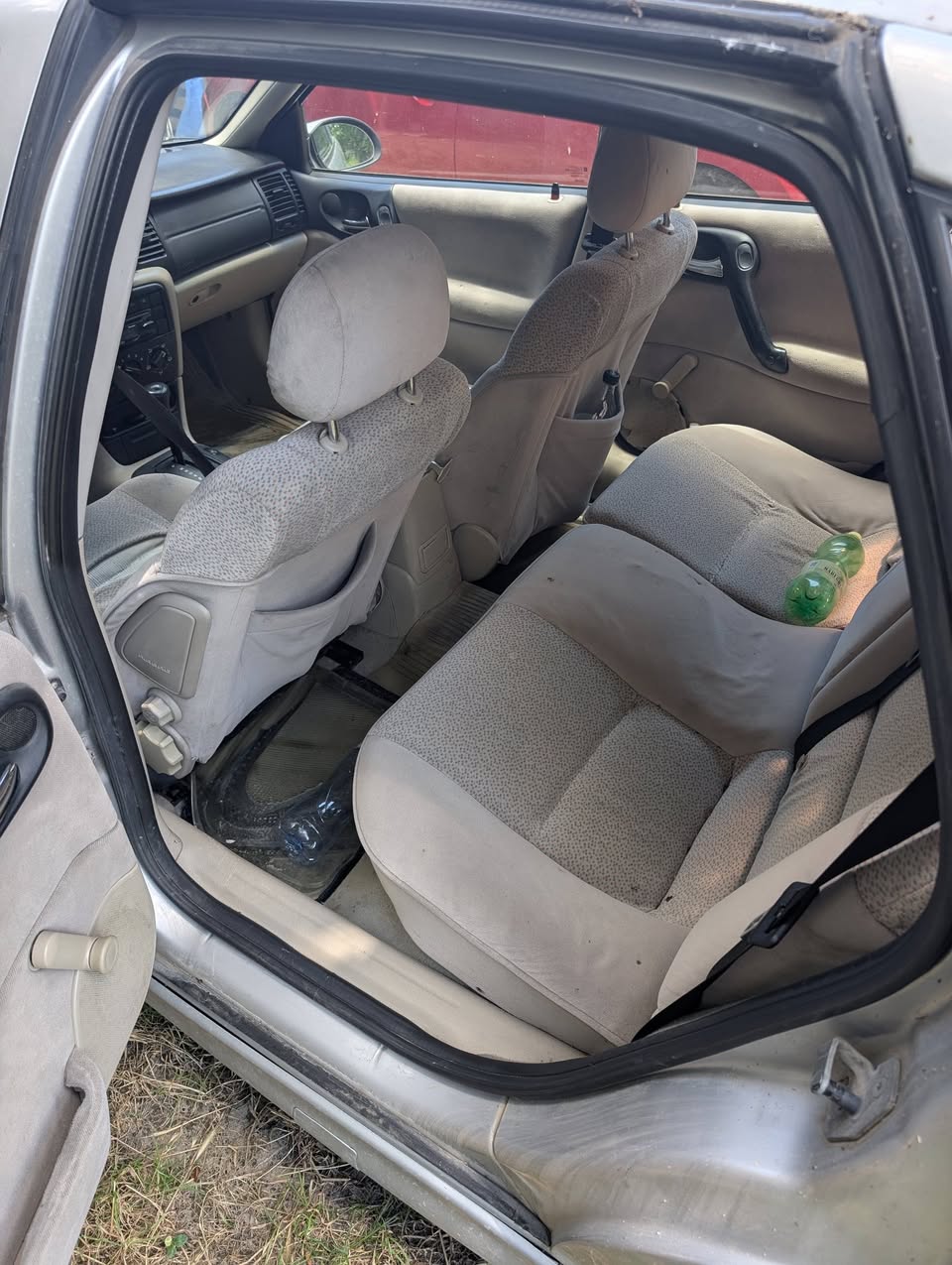 VAZ 2107, 2000, 1400$
