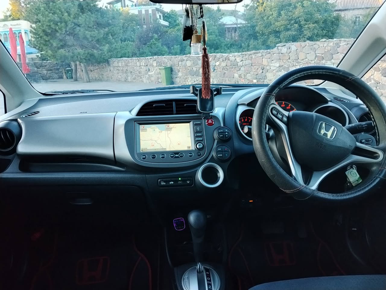 2008 год, двигатель 1.3, 4x4, автоматическая трансмиссия, Ахалцихе — 3,600$