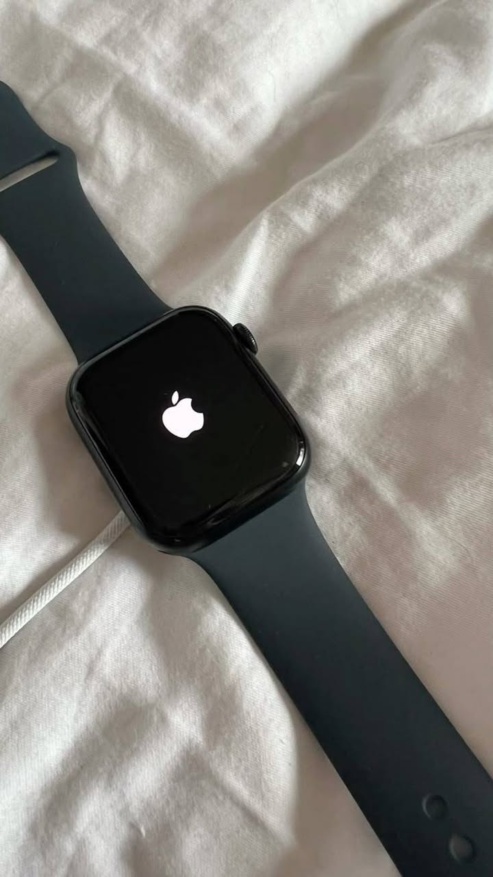 Apple Watch Series 9 41mm, pil 100%