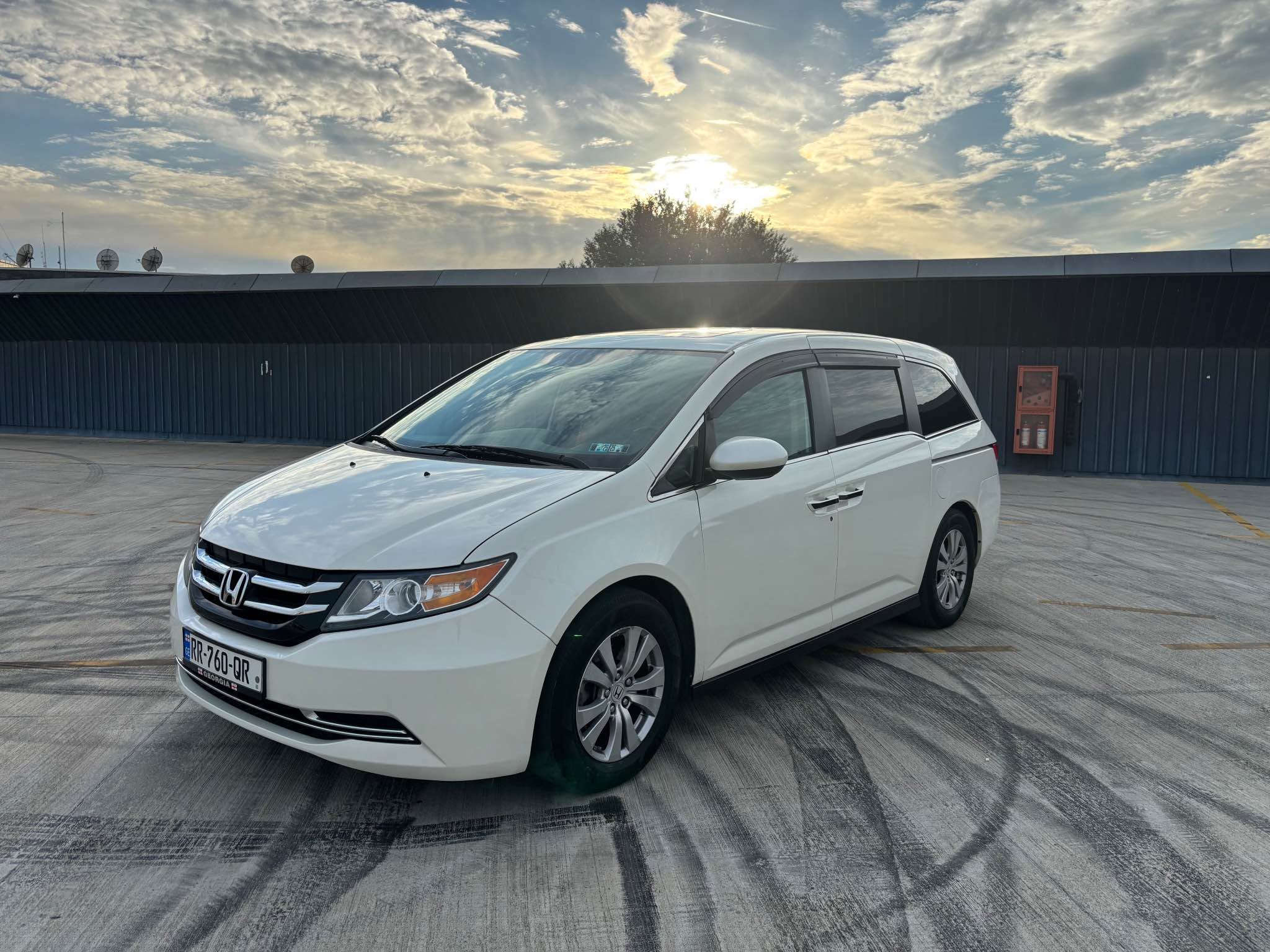 Honda Odyssey 2016 — 11,200$
