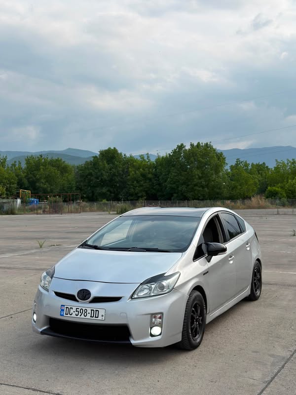 Avtomobil 2010