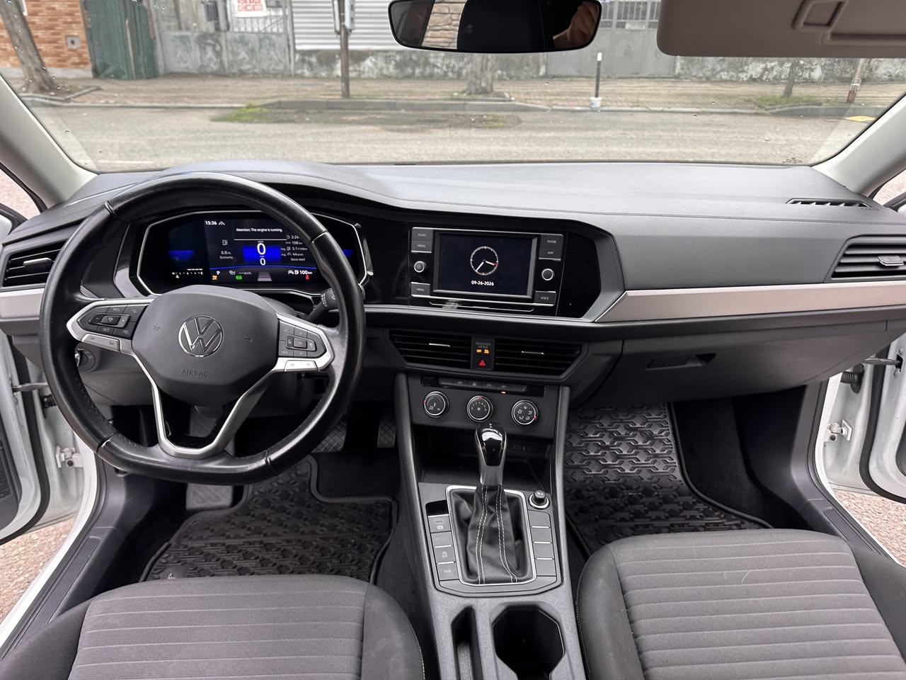 Volkswagen Jetta 2022 — 11,000$