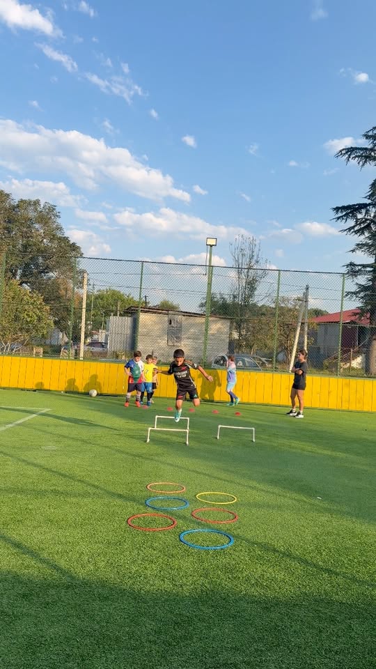 Və bax, biz də qayıdıq! 🎉⚽️❤️ Kiçik