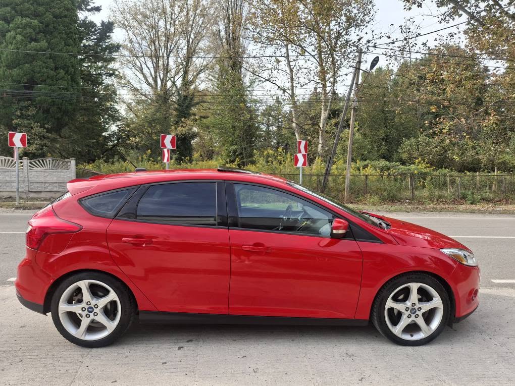 Avtomobil 2013 — 4,300$