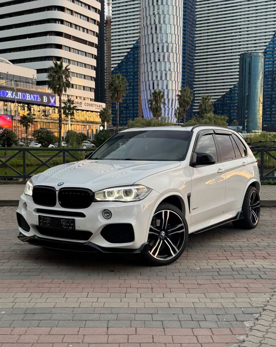 BMW X5 2016 — 16,800$