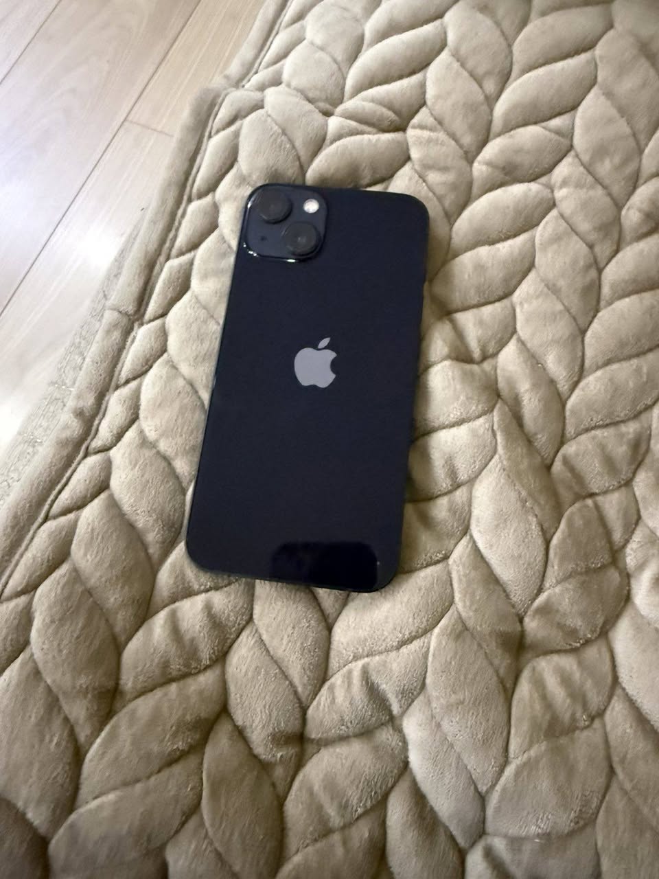 iPhone 13, в неразбортом состоянии элемент — 580₾