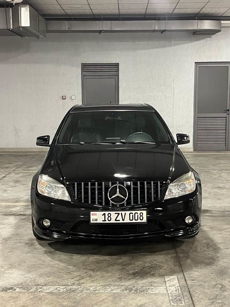 Mercedes C300 4matic 2009 — 8,800$