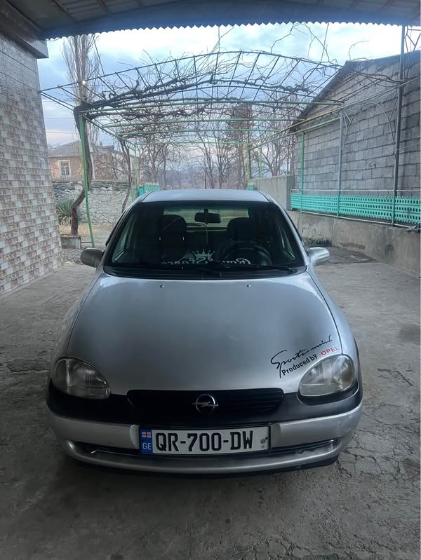 Avtomobil