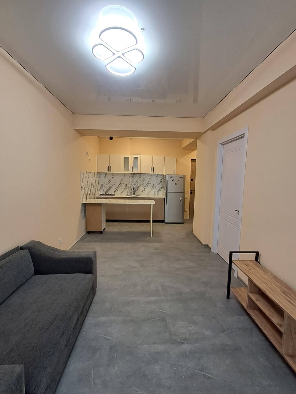 2-комнатная квартира в аренду, Тбилиси — $600