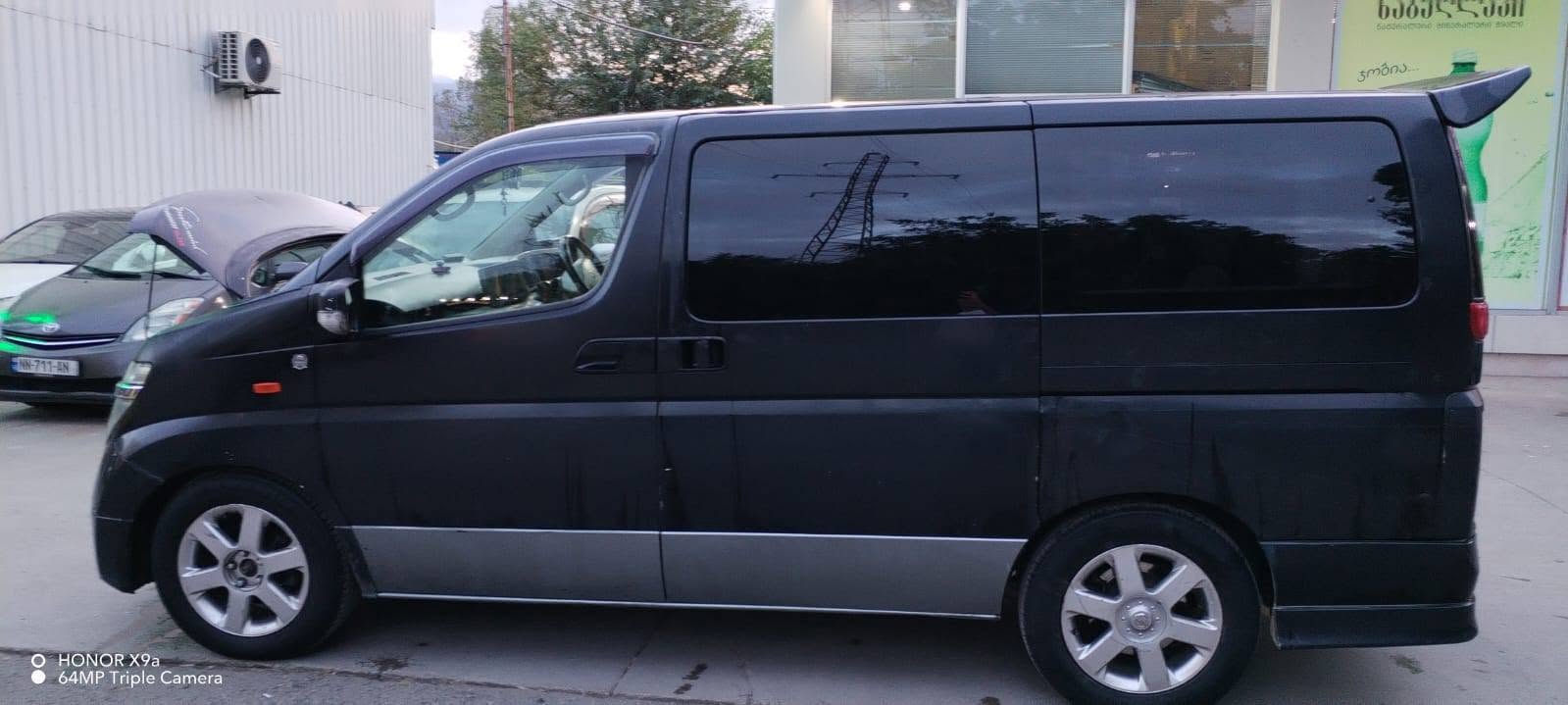 Satılır Nissan Elgrand 2002-ci il 4x4 üzərində