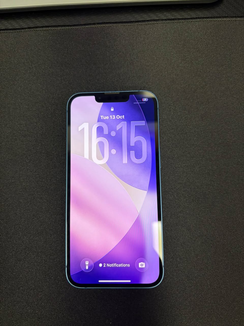 iPhone 13 iPhone 13 yaddaşla satılır
