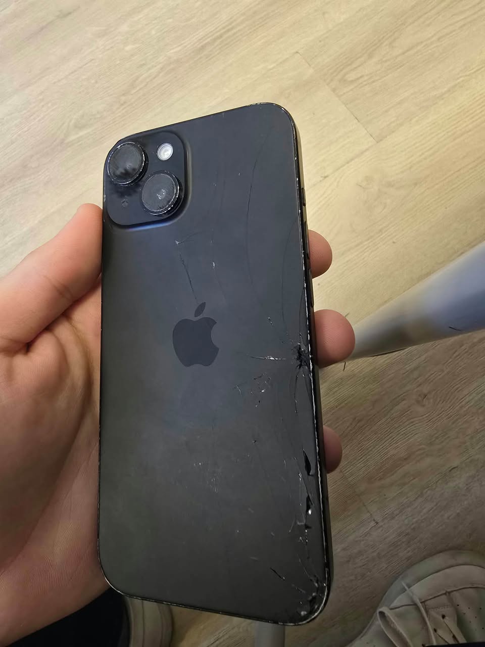 სასწრაფოდ იყიდება iPhone 15, 79% BH,