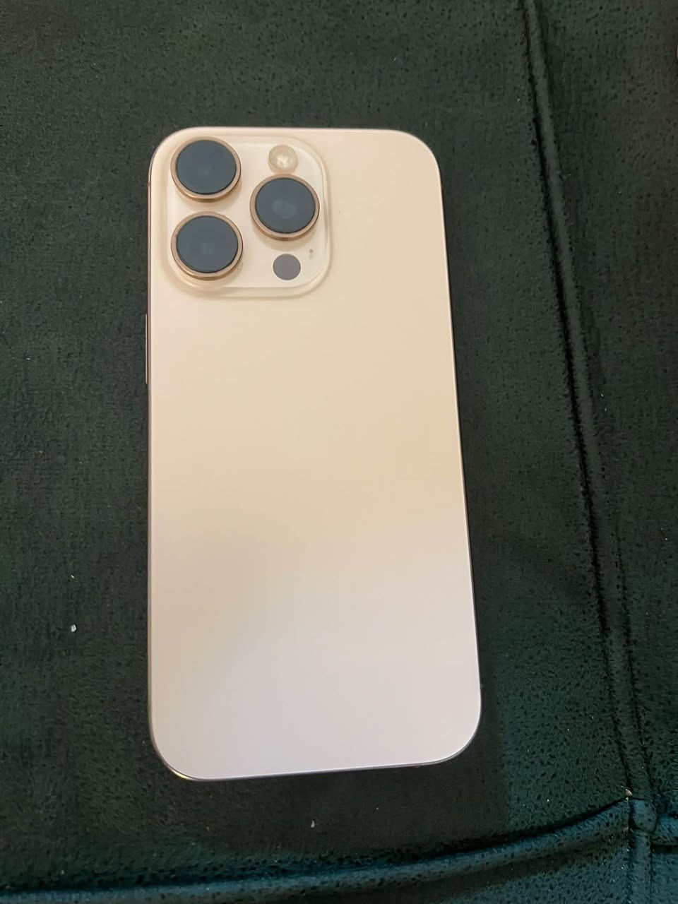iPhone 16 Pro, ლომბარდში დაგირავებული